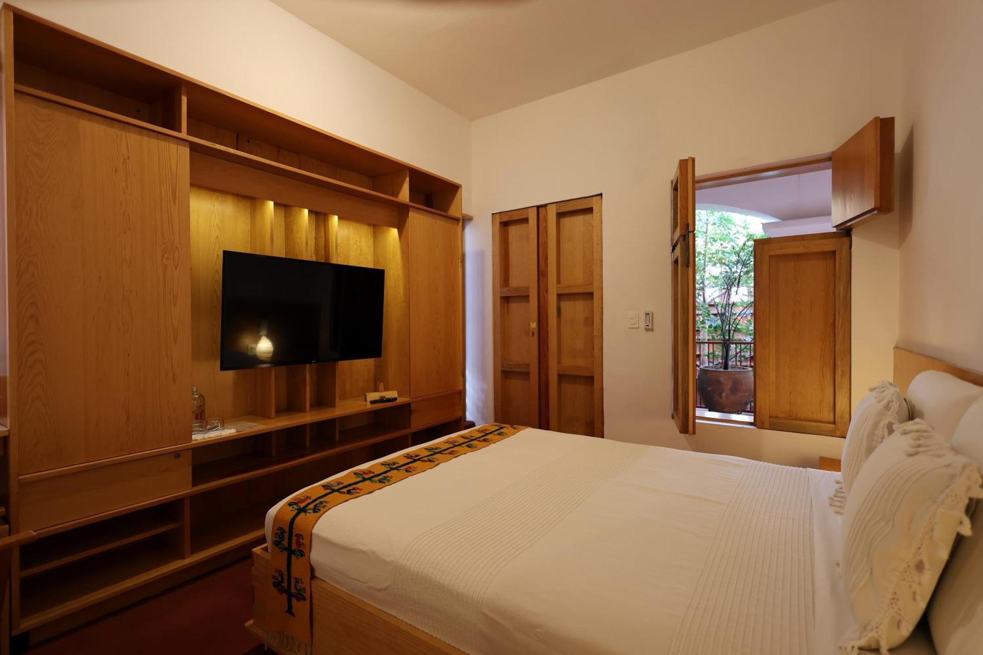 Ayook Hotel