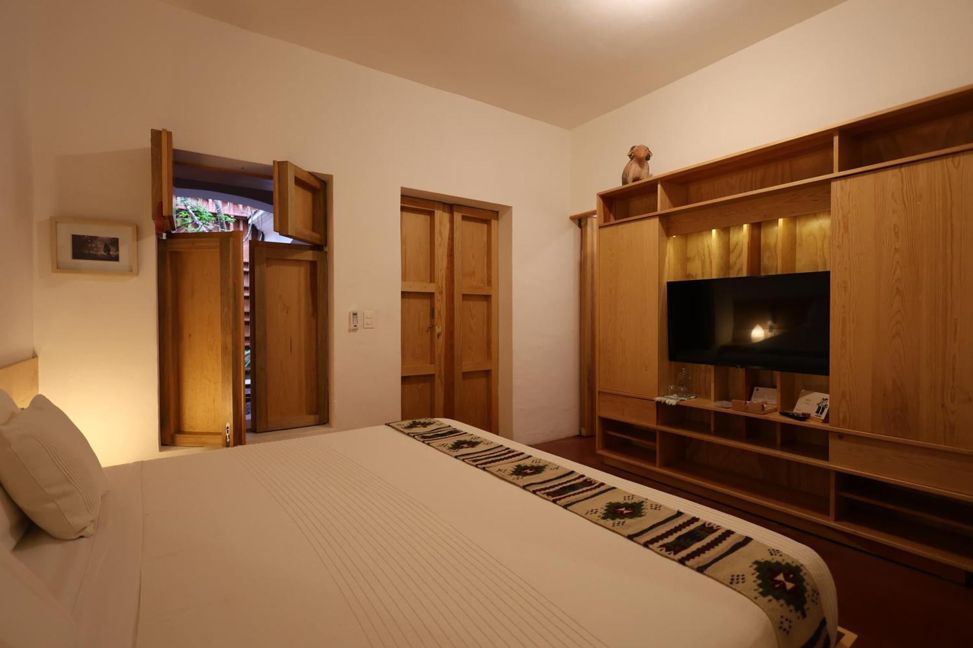 Hotel Ayook *