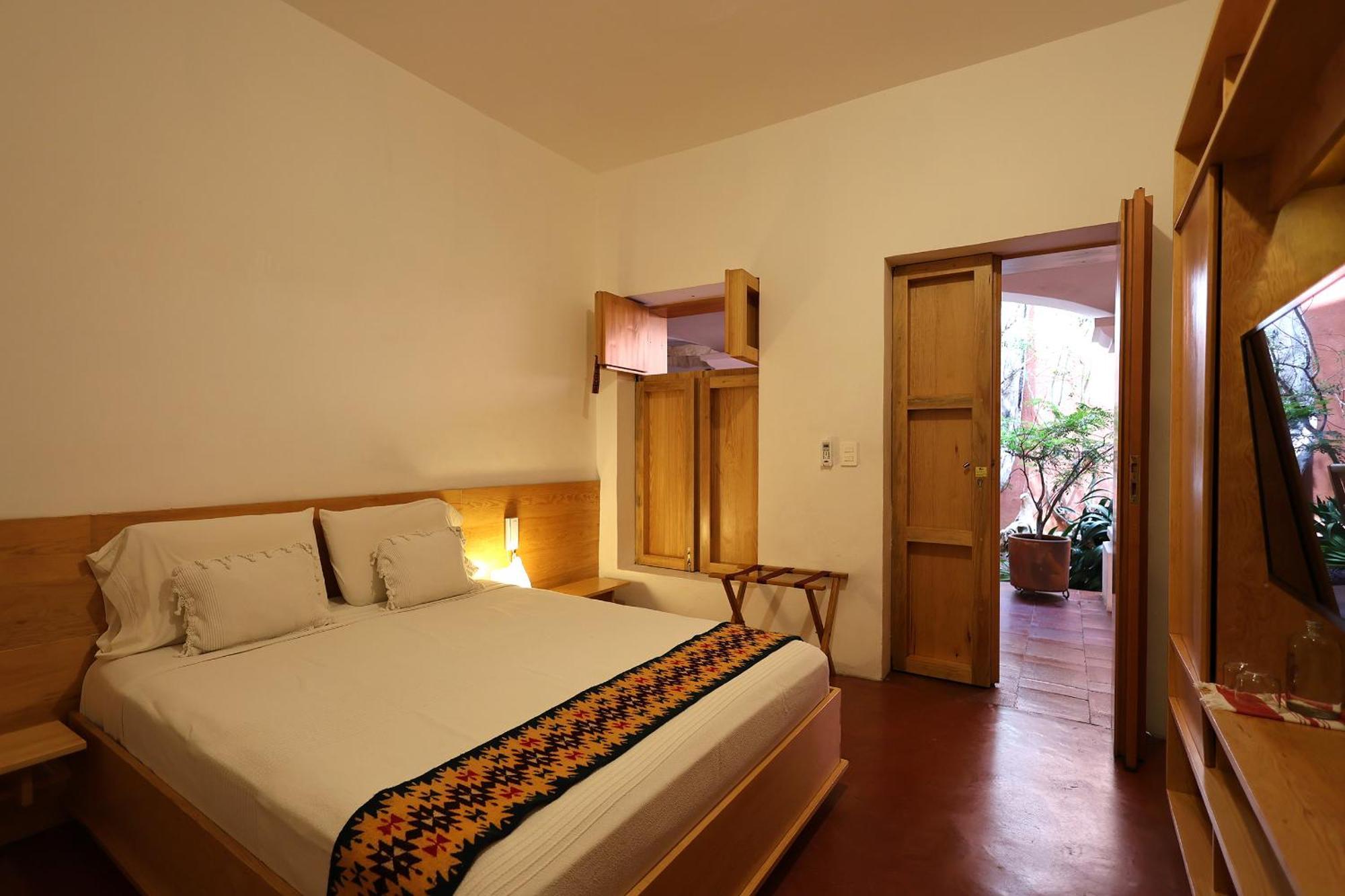 Hotel Ayook *
